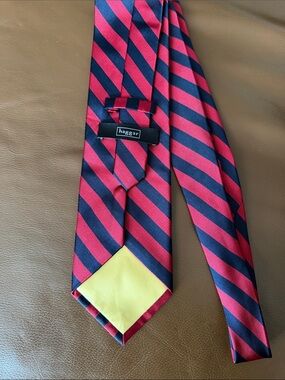 Haggar Men's Navy and Red Striped Silk Tie